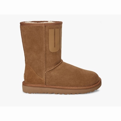 Botas UGG Classic Short Rubber Logo Mulher Marrom | PT-VWOMP